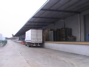 湛江市危險(xiǎn)品運(yùn)輸 油漆涂料運(yùn)輸物流貨運(yùn)公司的專業(yè)道路貨物運(yùn)輸服務(wù)