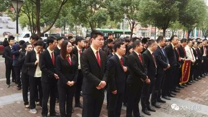 房產中介亂象 九成無證上崗，購房者需擦亮眼睛