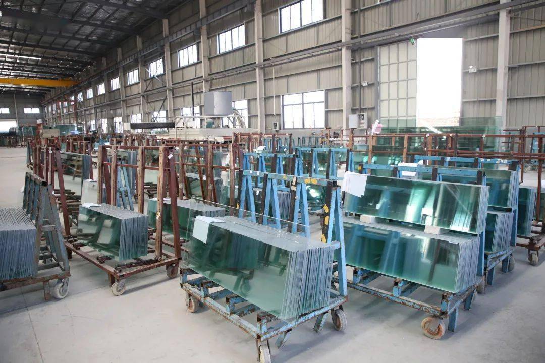 福建名玻玻璃生產(chǎn)線馬力全開 企業(yè)管理聚焦主戰(zhàn)場(chǎng)開發(fā)區(qū)行動(dòng)